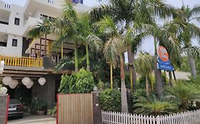 Aakritii Hotels