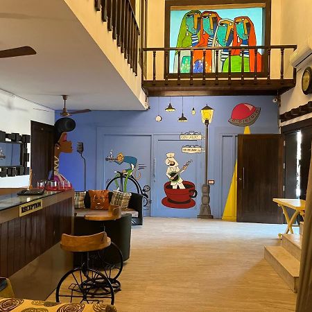 Aakritii Hotels Gurgaon Exterior photo