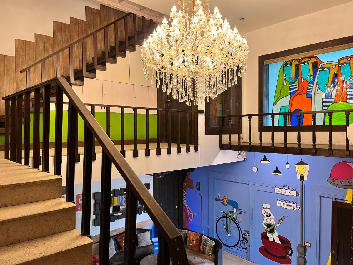 Aakritii Hotels Gurgaon Exterior photo
