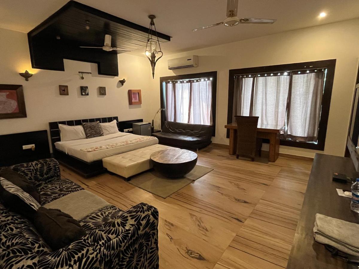 Aakritii Hotels Gurgaon Exterior photo