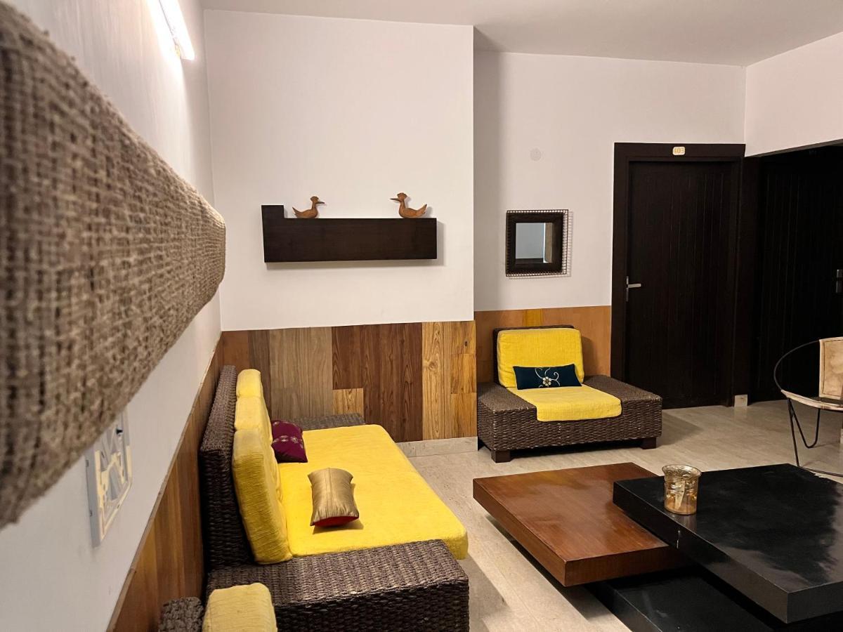 Aakritii Hotels Gurgaon Exterior photo